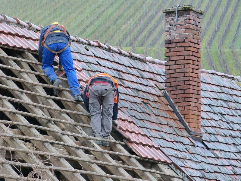 What Are The Common Signs That Indicate A Need For Roof Repair?